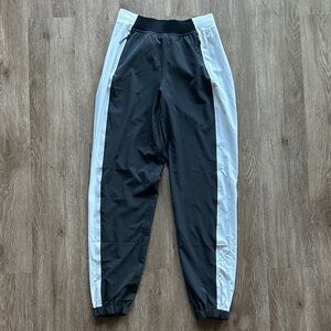 Lululemon Adapted State High Rise Jogger Colorblock Black & White 4 Athletic